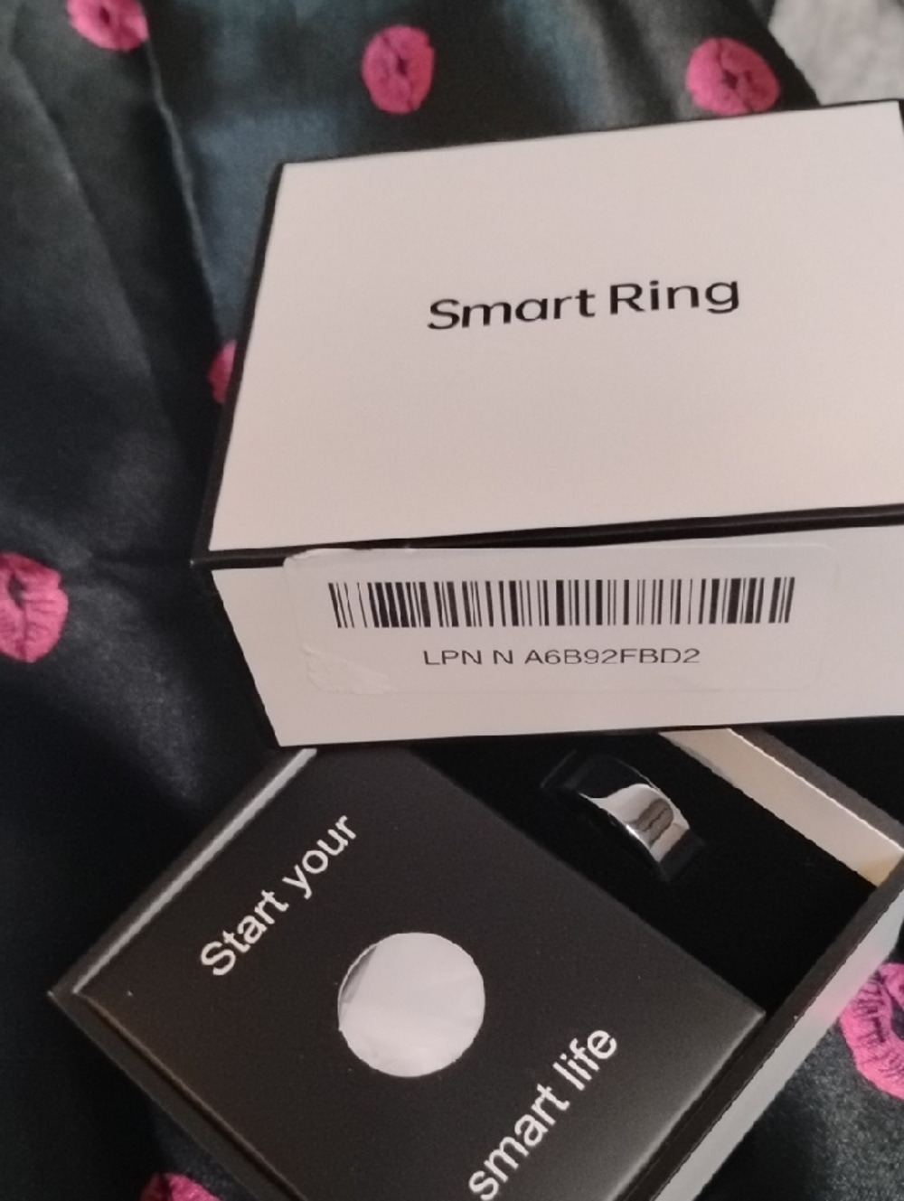 Smart Ring in Silver — Elegant Activity Tracker
